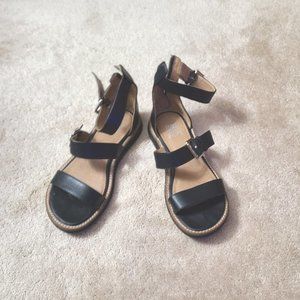 JANE and the SHOE Jenna Black leather open-toe rear ankle zip up sandals Size 7